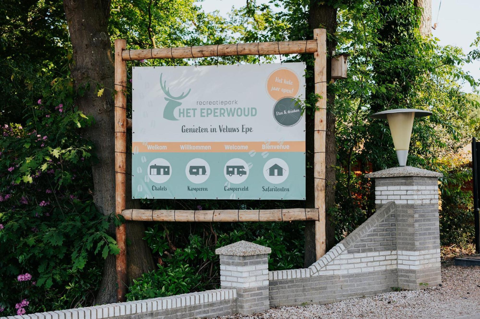 Sfeervolle Blokhut Met Fijne Buitenruimte @ Veluwe เอเปอ ภายนอก รูปภาพ